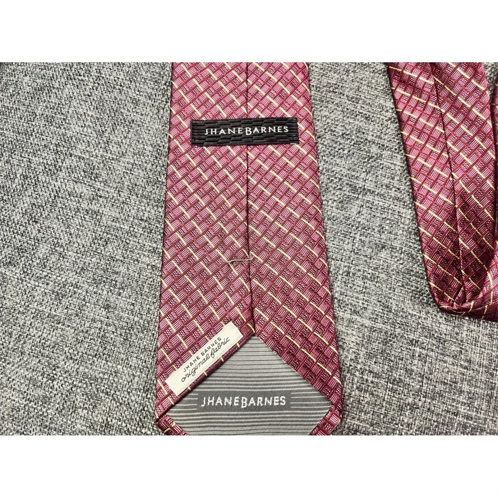 Jhane Barnes Mens Silk Tie Burgundy Geometric Woven Made in Japan